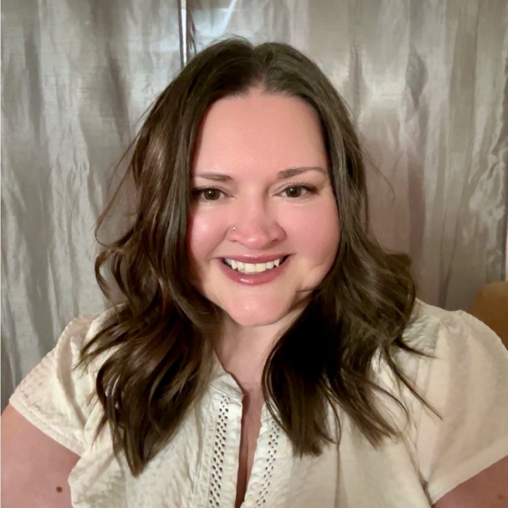 Meet your Posher, Cami